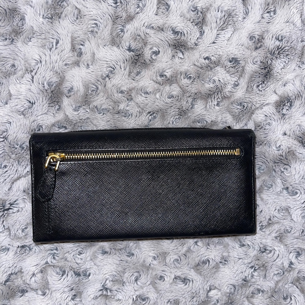 PRADA LEATHER WALLET✨ “2000’s” - Picture 2 of 7